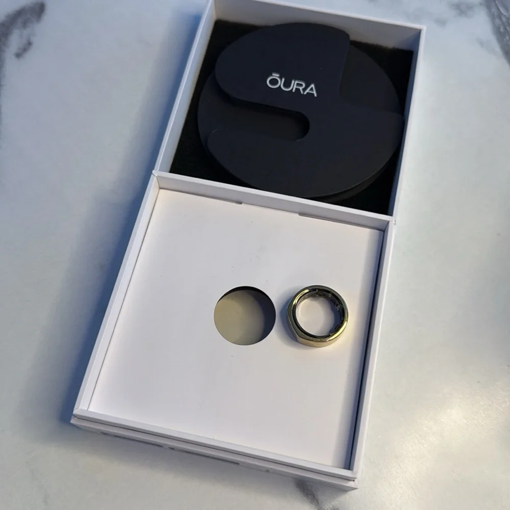 Oura Ring Gen3 Heritage - Gold - Size 8 - Smart Ring